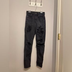 Black distressed skinny jeans